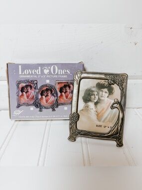Vintage Ornate Pewter Mini Picture Frame 2”x 3”